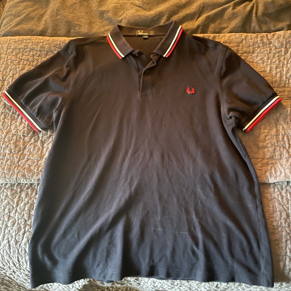 Fred Perry - Black with Red/White Size L